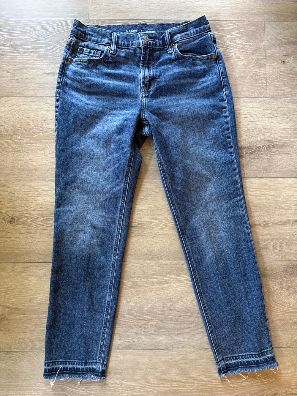 Old Navy Women’s Mid Rise Boyfriend Jean